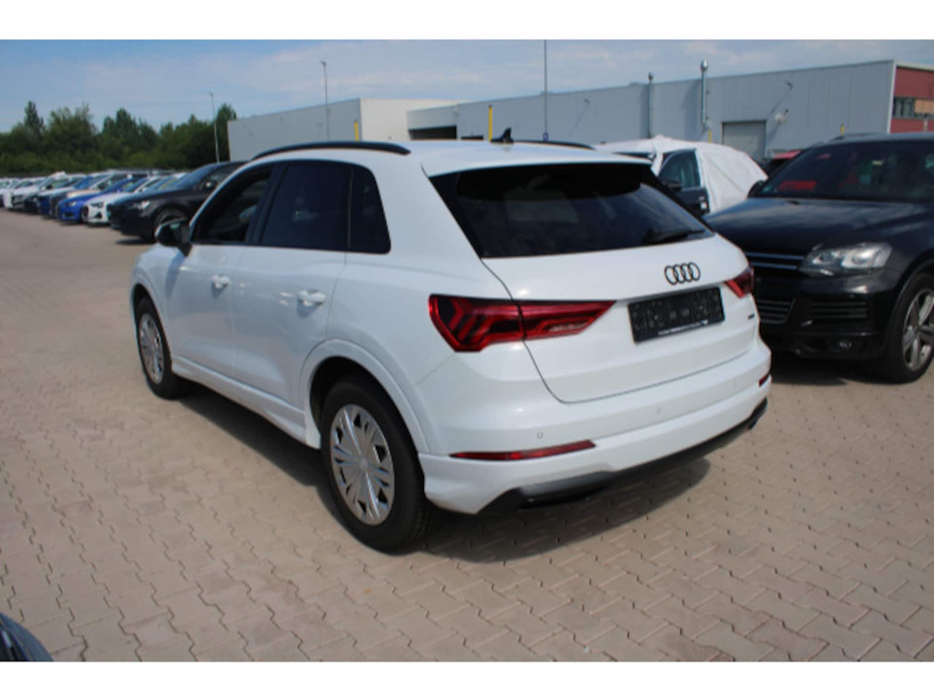 Audi Q3 SUV advanced