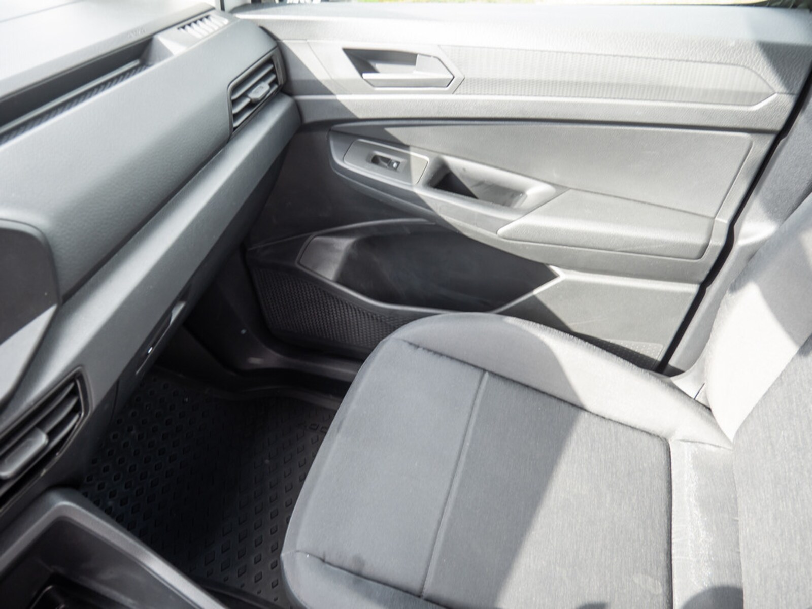Volkswagen Caddy Cargo – Bild 12