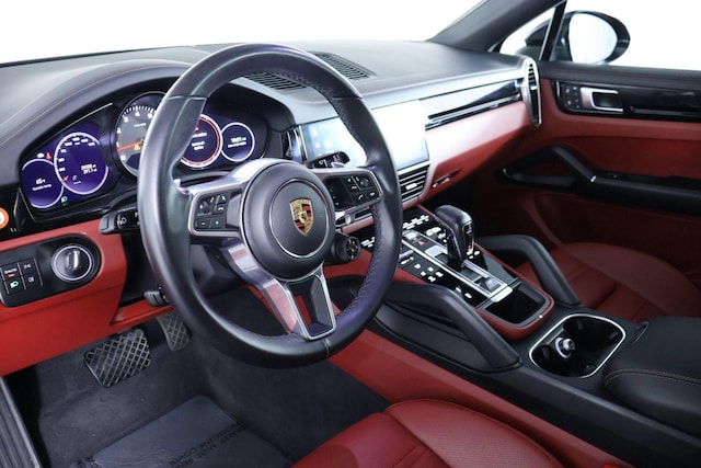 2022 Porsche Cayenne Hybrid