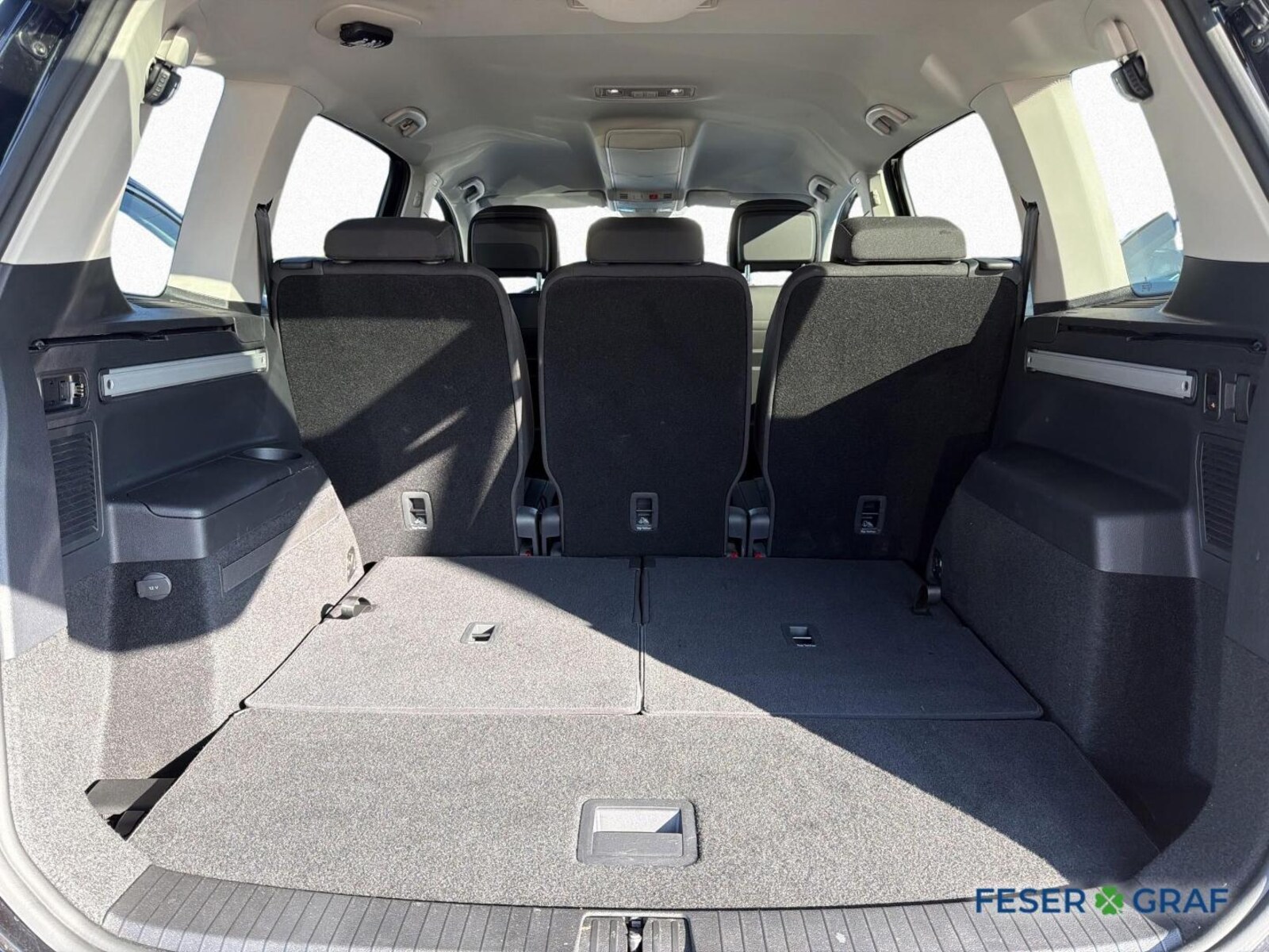 Volkswagen Touran – Bild 8