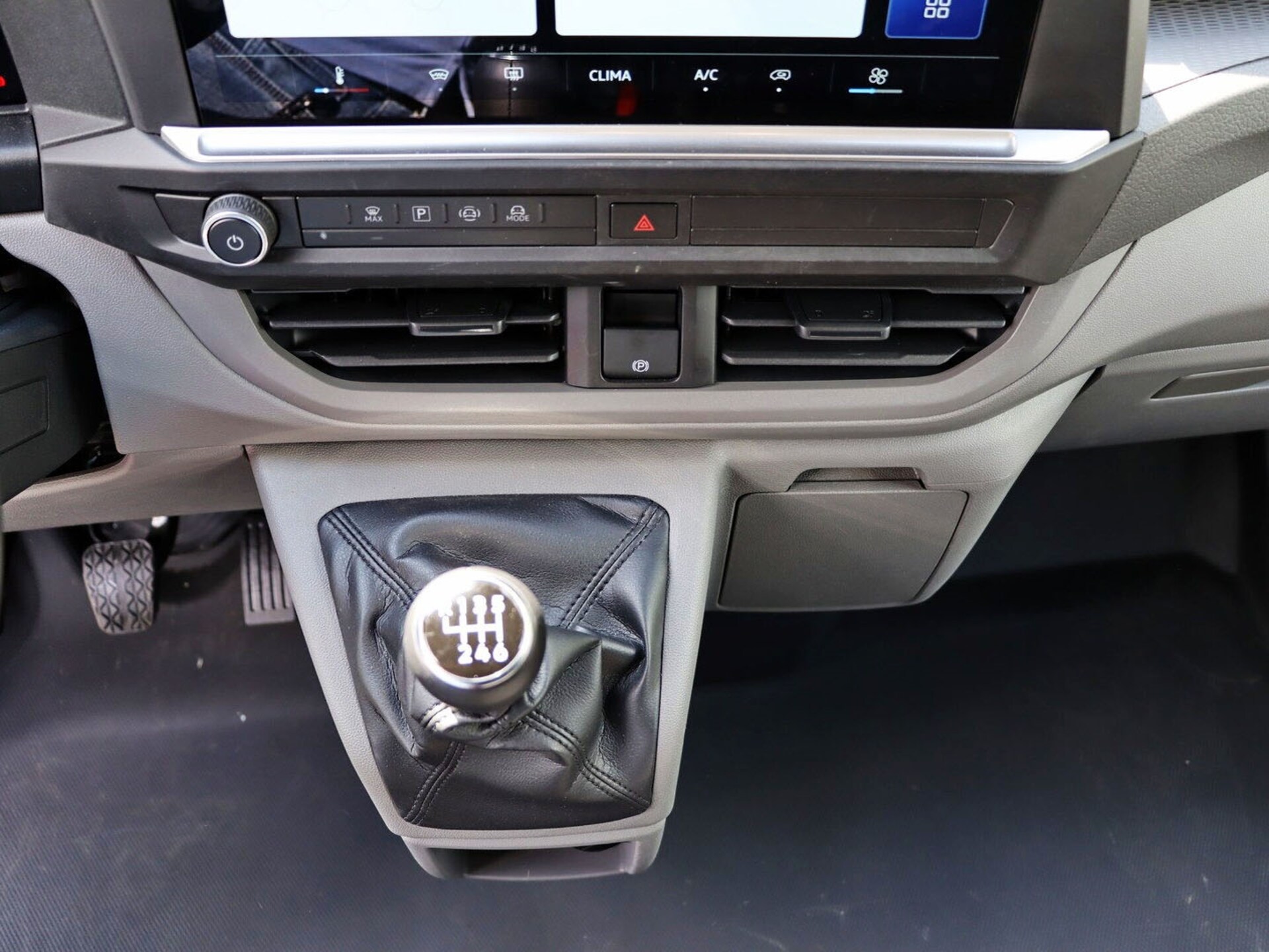 Volkswagen Transporter Kasten kurzer Radstand