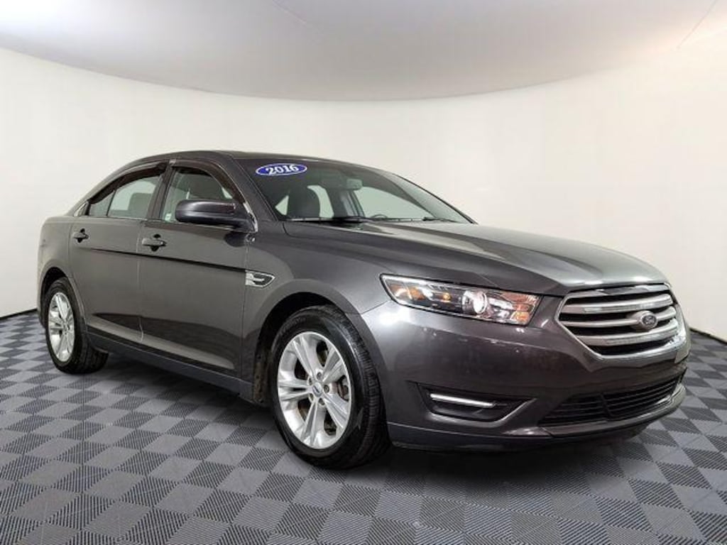 2016 Ford Taurus