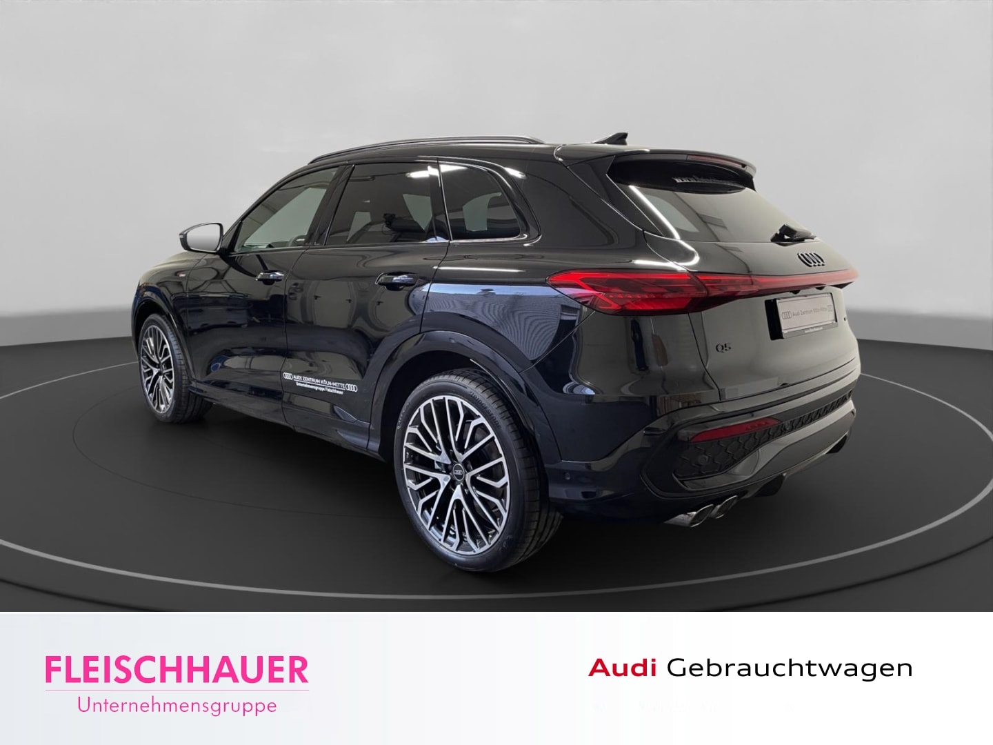 Bild über Audi Q5 SUV TDI quattro 150 kW S tronic - für weitere Informationen kontaktieren Sie den Audi Partner