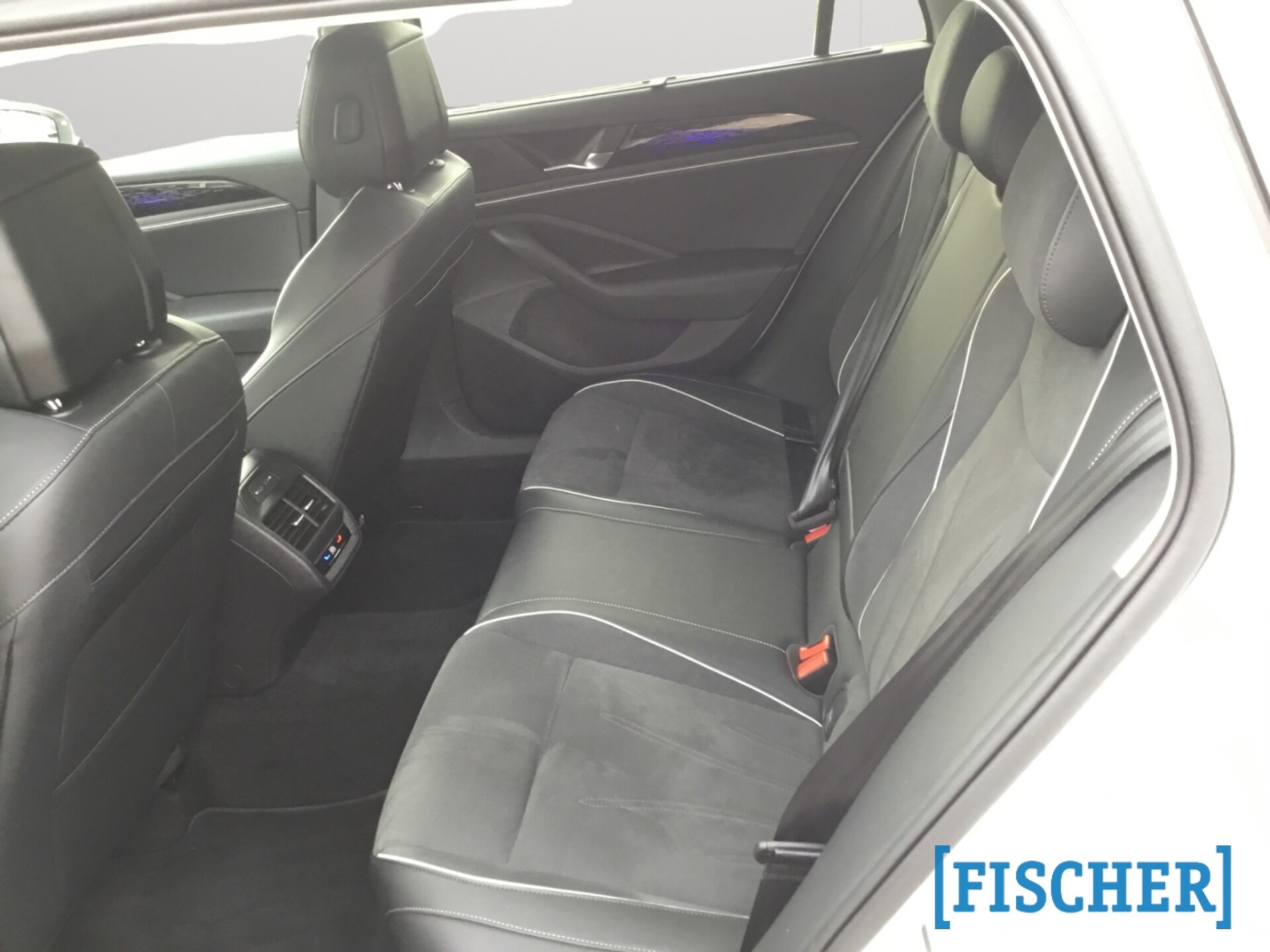 Volkswagen Passat Elegance
