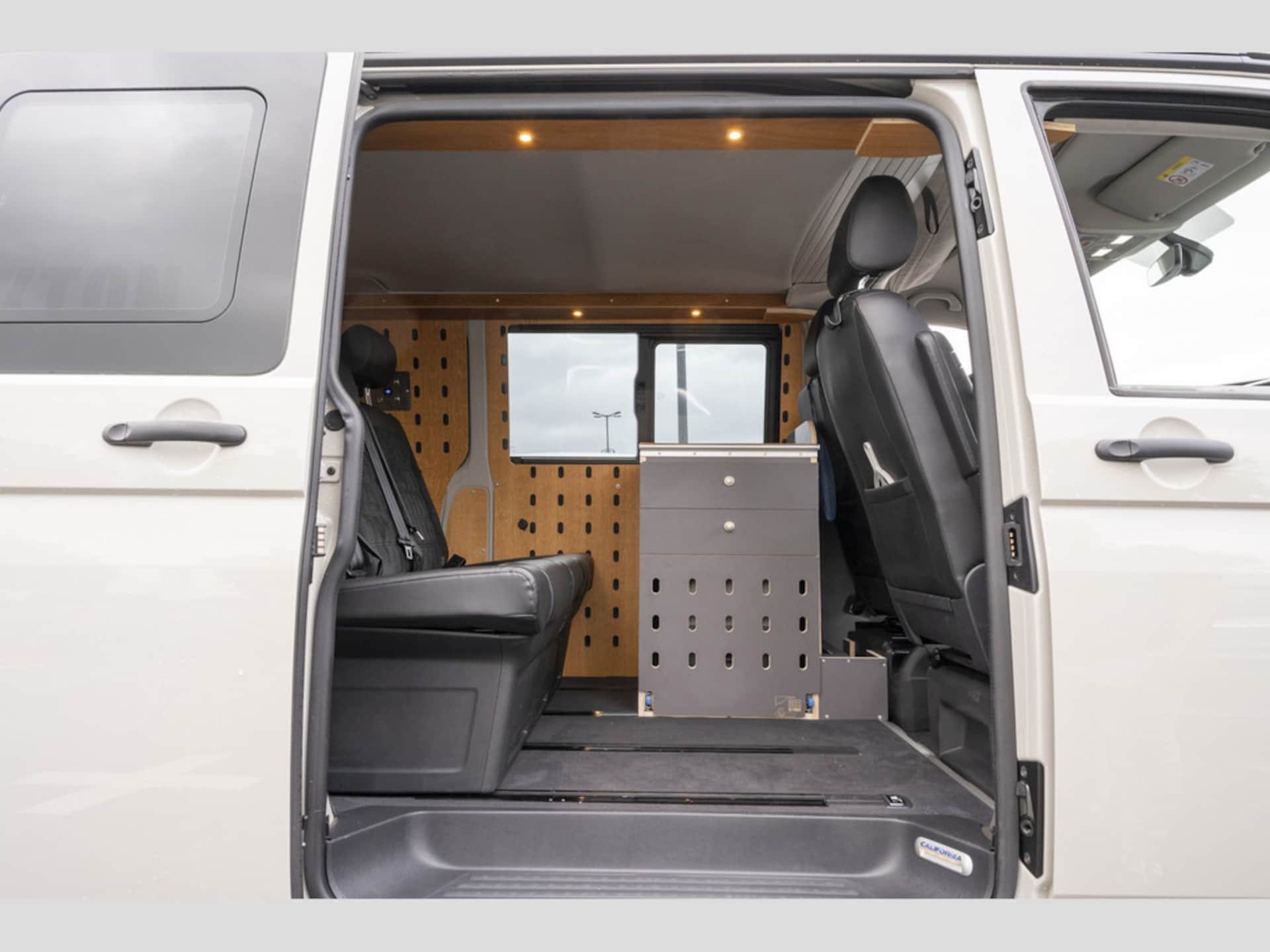 Volkswagen T6.1 Transporter Kasten kurzer Radstand