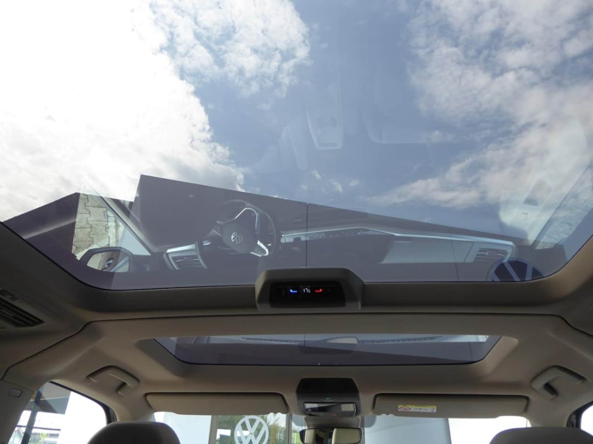 Volkswagen Multivan Life