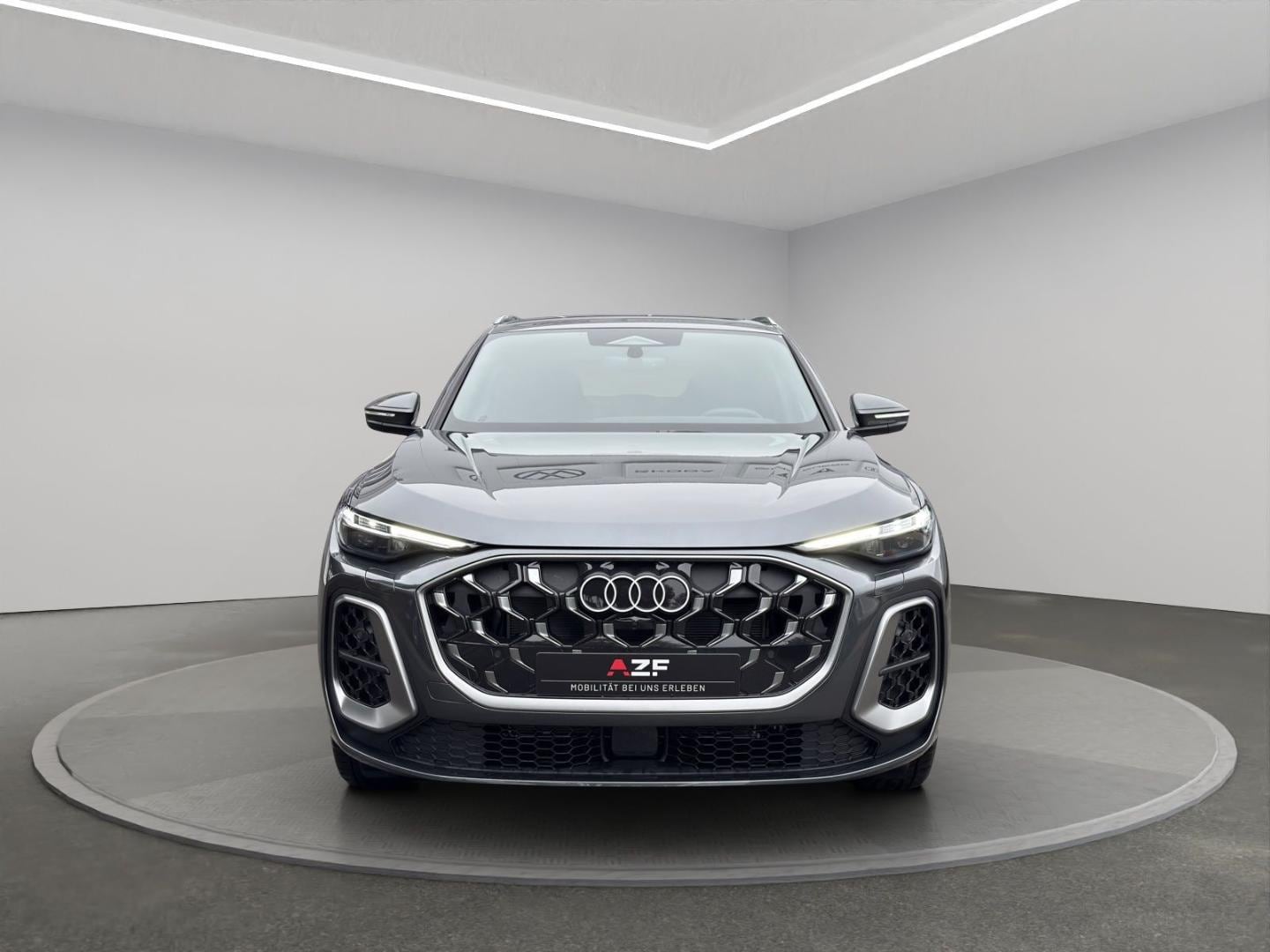 Bild über Audi Q5 SUV TDI quattro 220 kW S tronic - für weitere Informationen kontaktieren Sie den Audi Partner