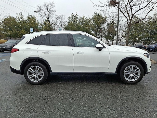 2023 Mercedes-Benz GLC GLC 300 - Photo 11