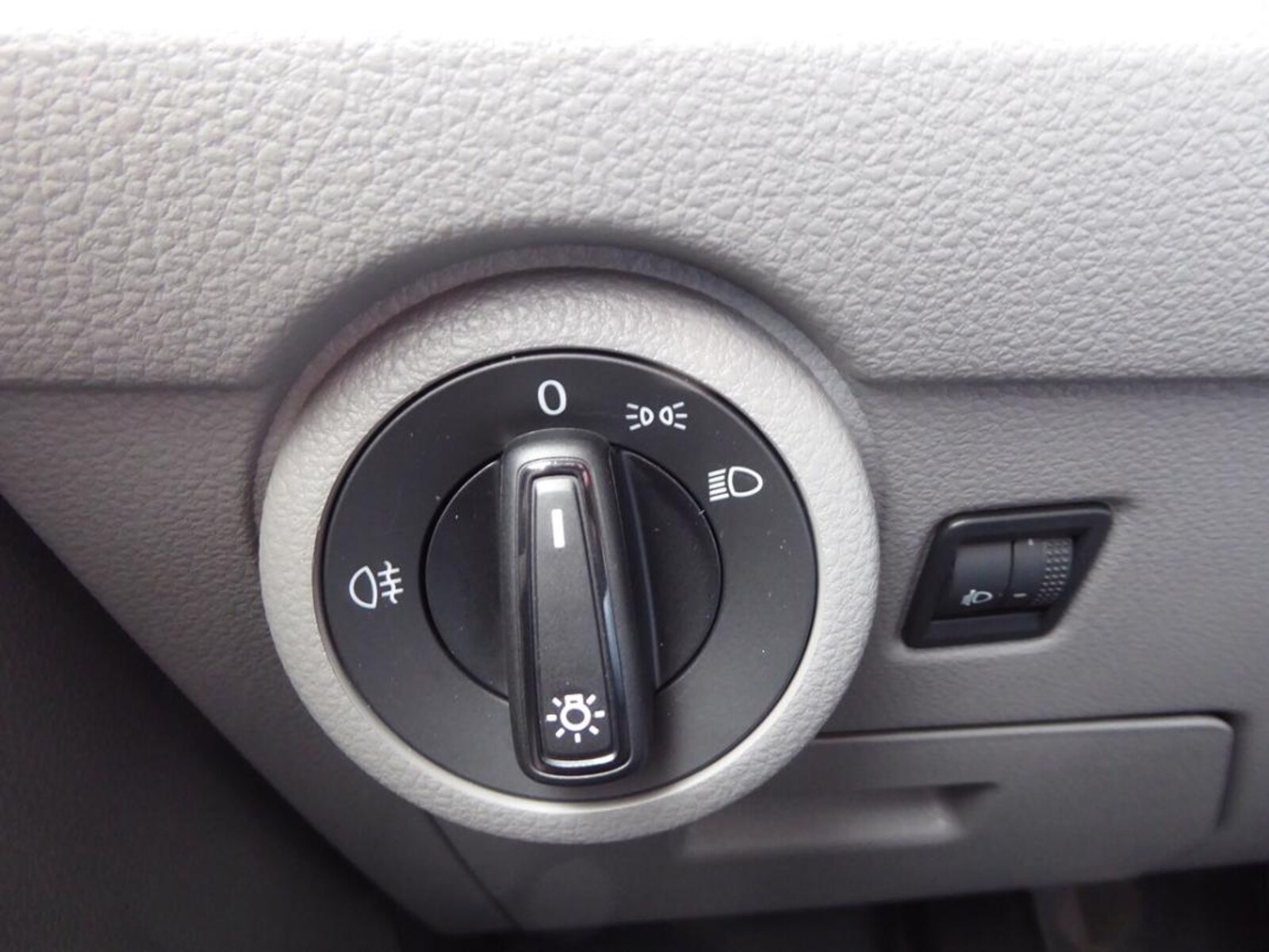 Volkswagen T6.1 Transporter Kasten kurzer Radstand – Bild 9