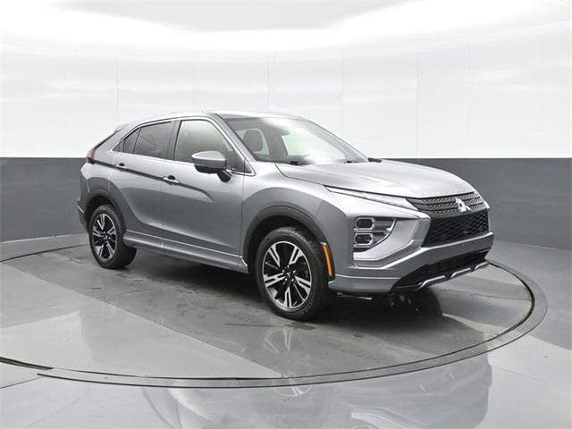 2023 Mitsubishi Eclipse Cross SEL's photo