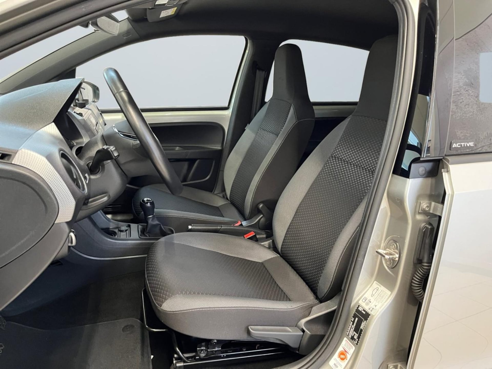 Volkswagen up! ACTIVE