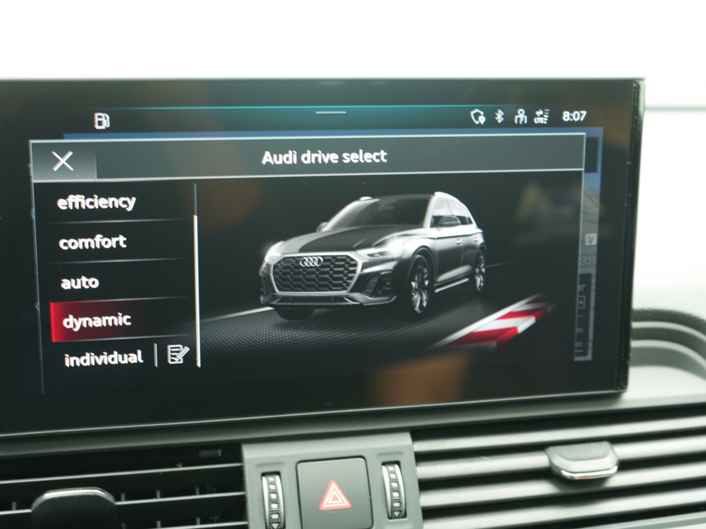 Bild über Audi Q5 40 TFSI quattro S tronic - für weitere Informationen kontaktieren Sie den Audi Partner