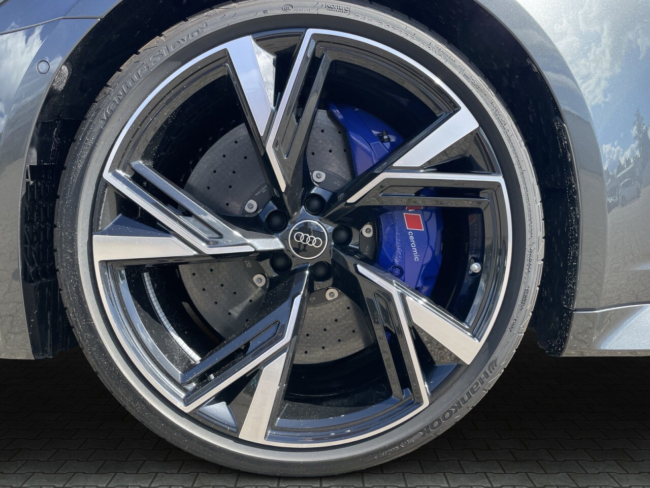 Image about Audi RS 6 Avant TFSI quattro tiptronic