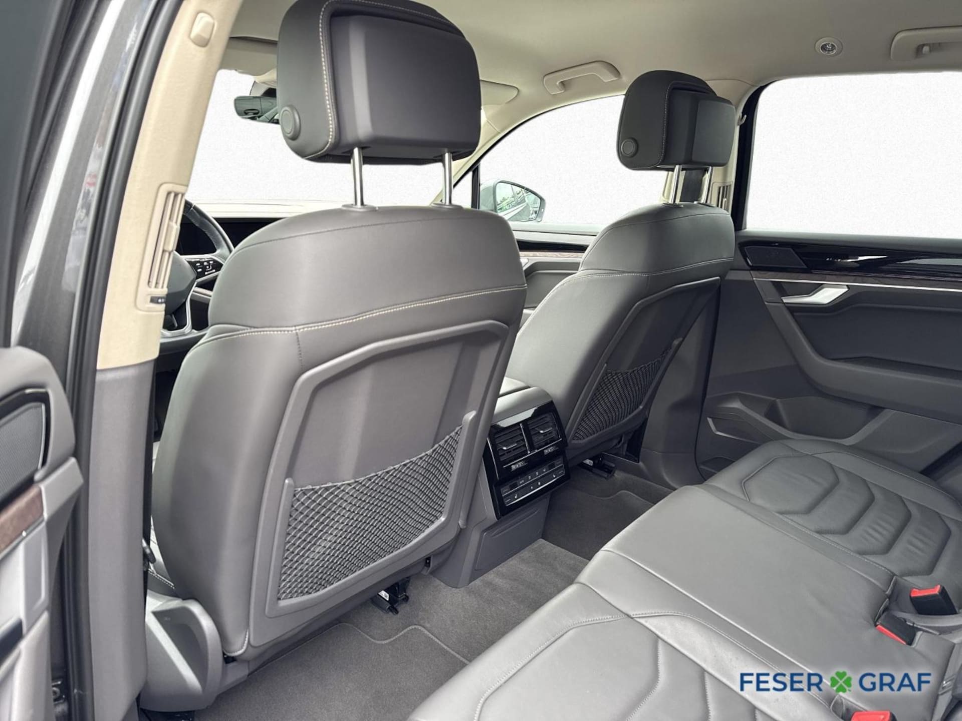 Volkswagen Touareg Atmosphere