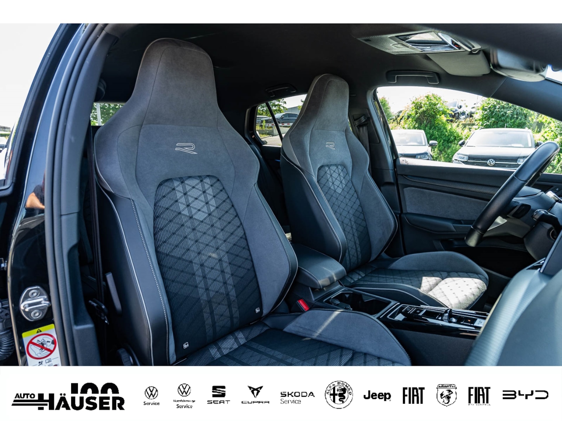 Volkswagen Golf R-Line
