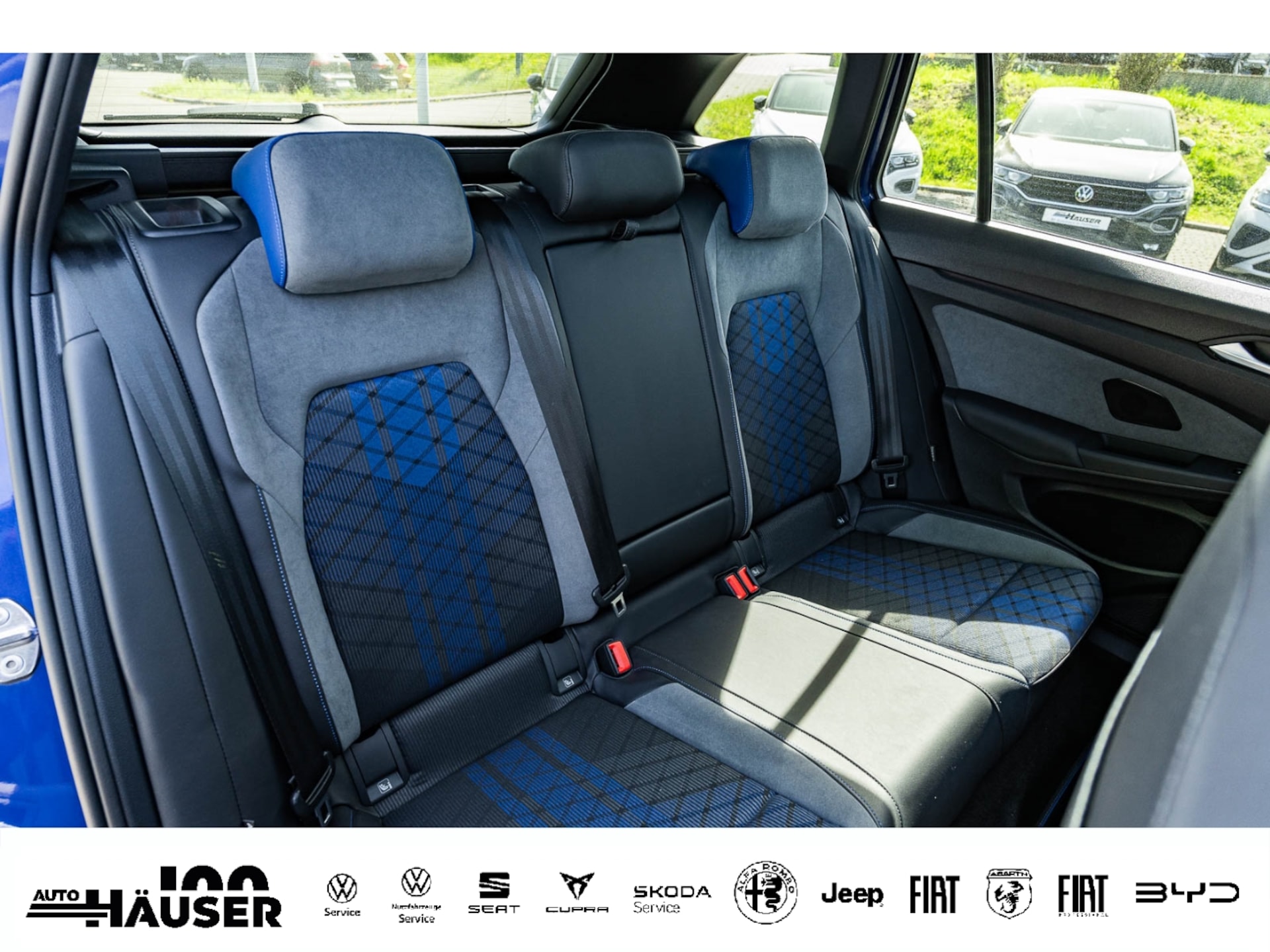 Volkswagen Golf Variant R