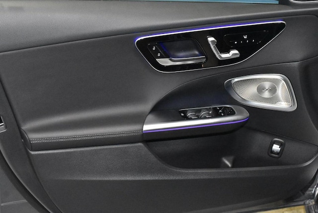 2025 Mercedes-Benz C 300