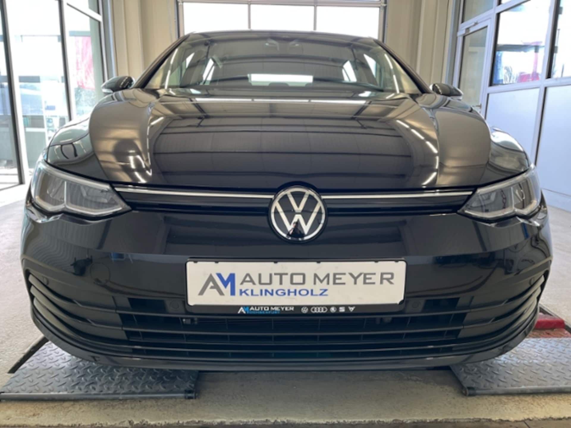Volkswagen Golf Life