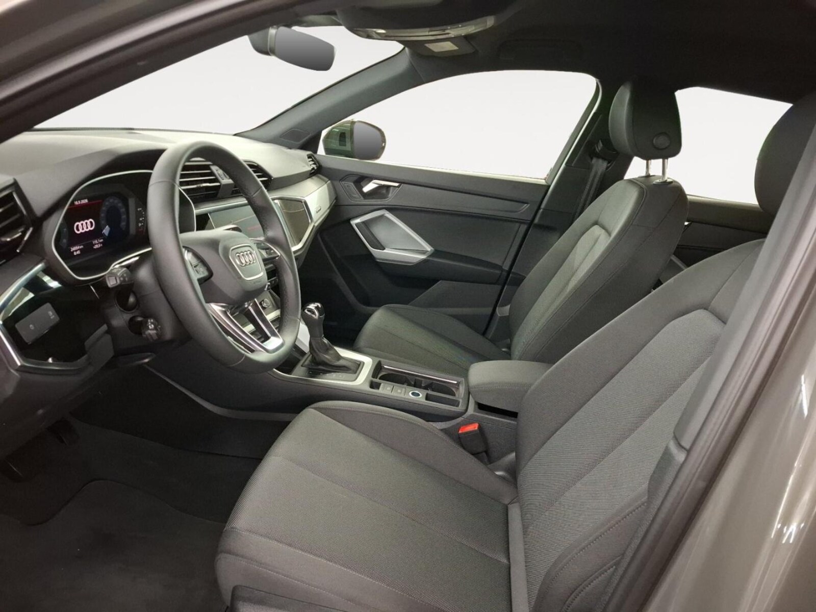 Audi Q3 – Bild 8