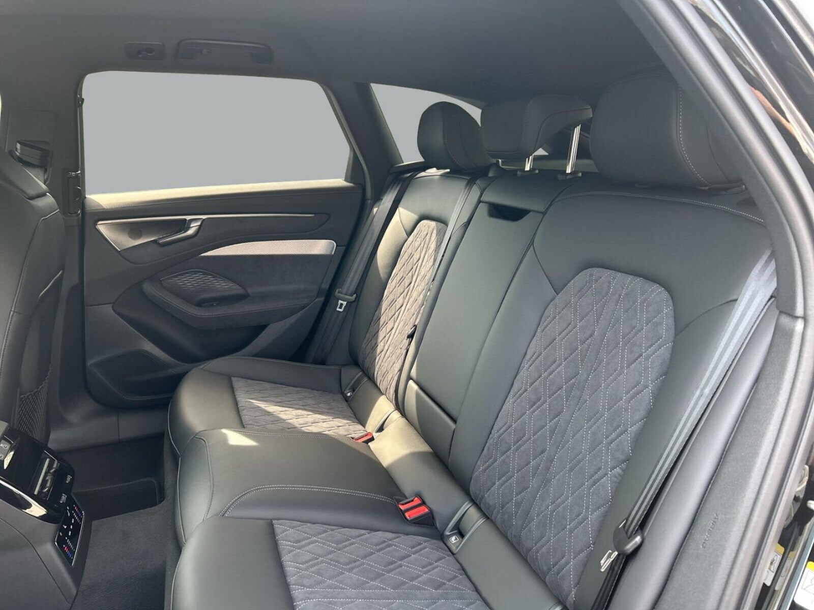 Audi A6 Avant – Bild 8