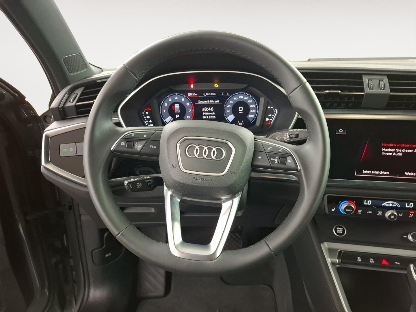 Bild über Audi Q3 TFSI quattro 140 kW S tronic - für weitere Informationen kontaktieren Sie den Audi Partner