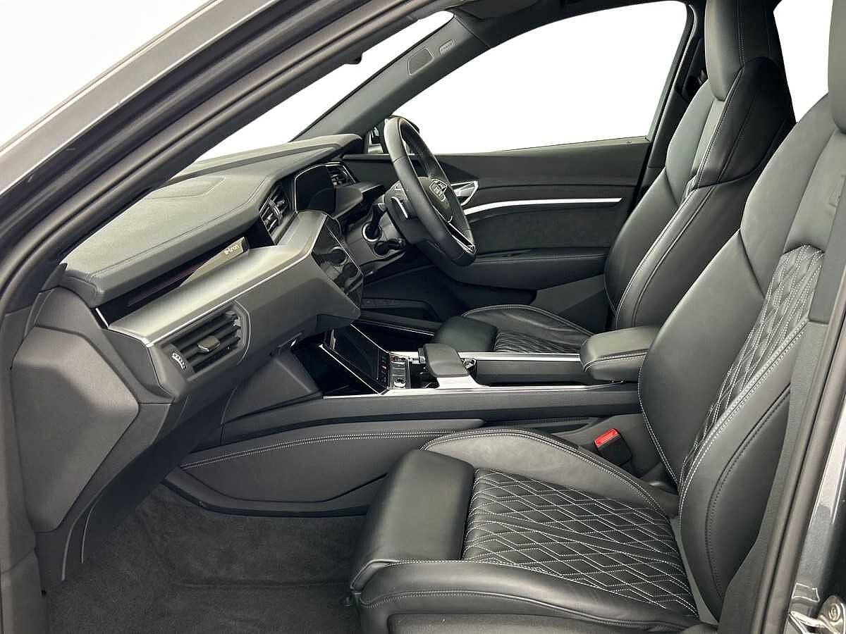 Audi e-tron S