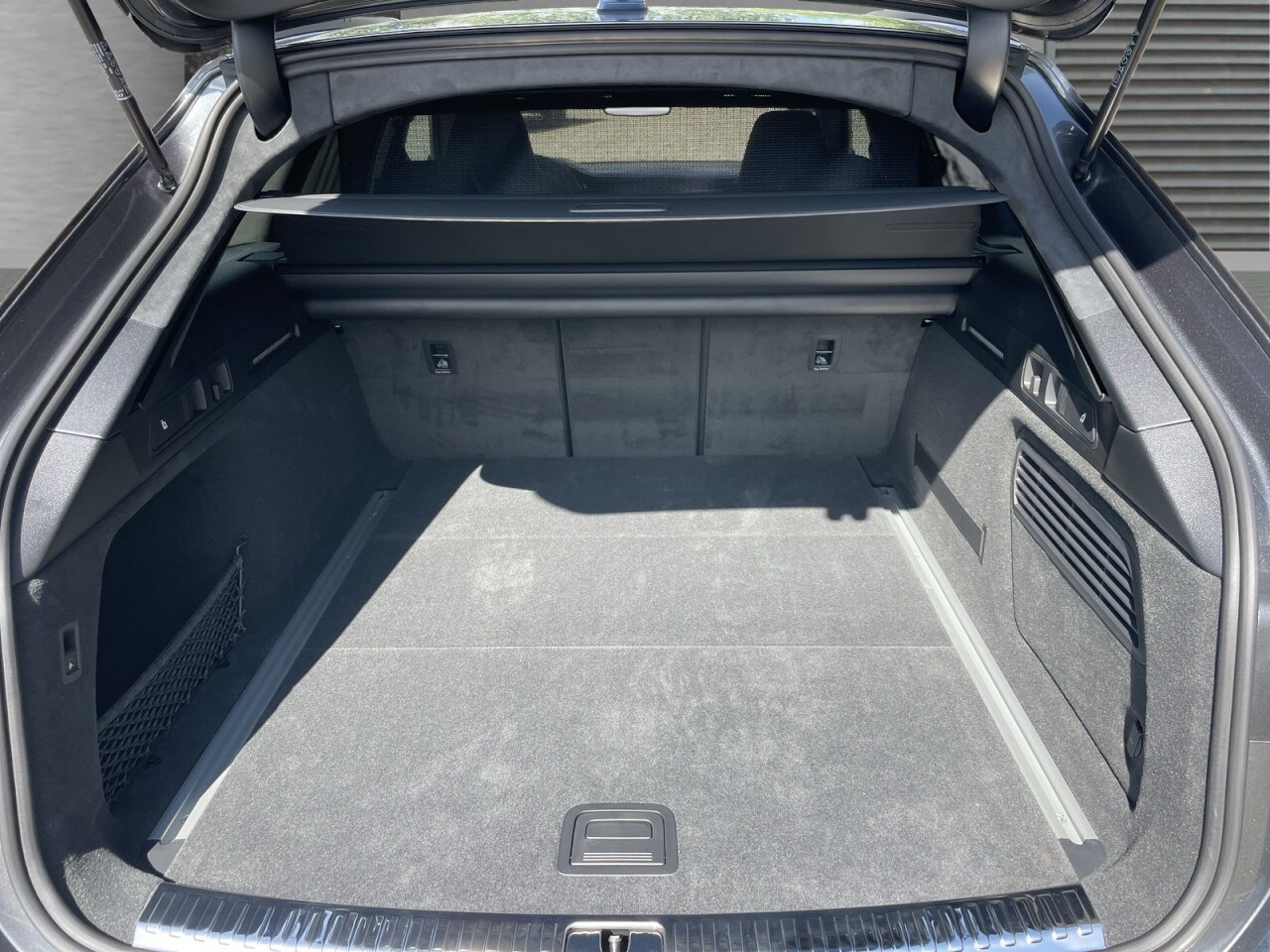 Image about Audi RS 6 Avant TFSI quattro tiptronic