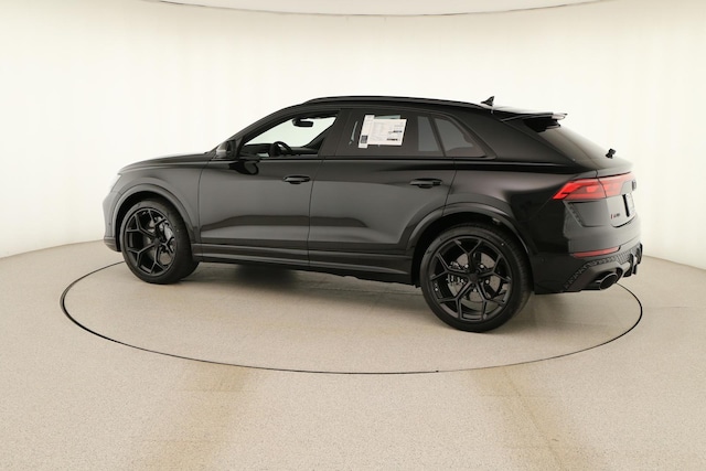 2026 Audi RS Q8 SUV performance