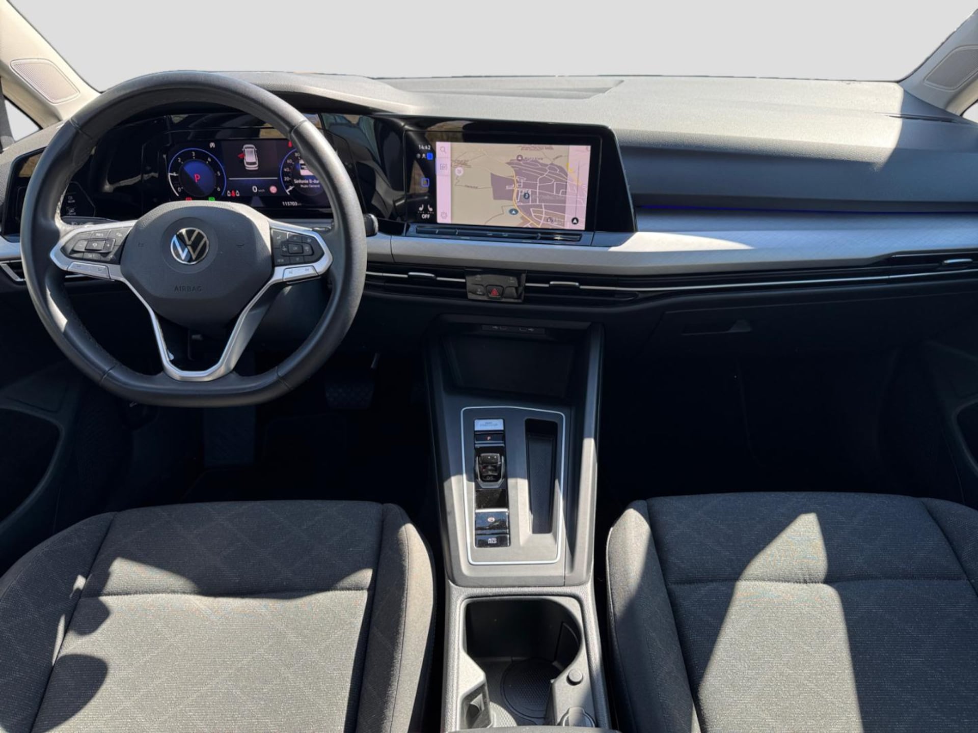 Volkswagen Golf Variant Life