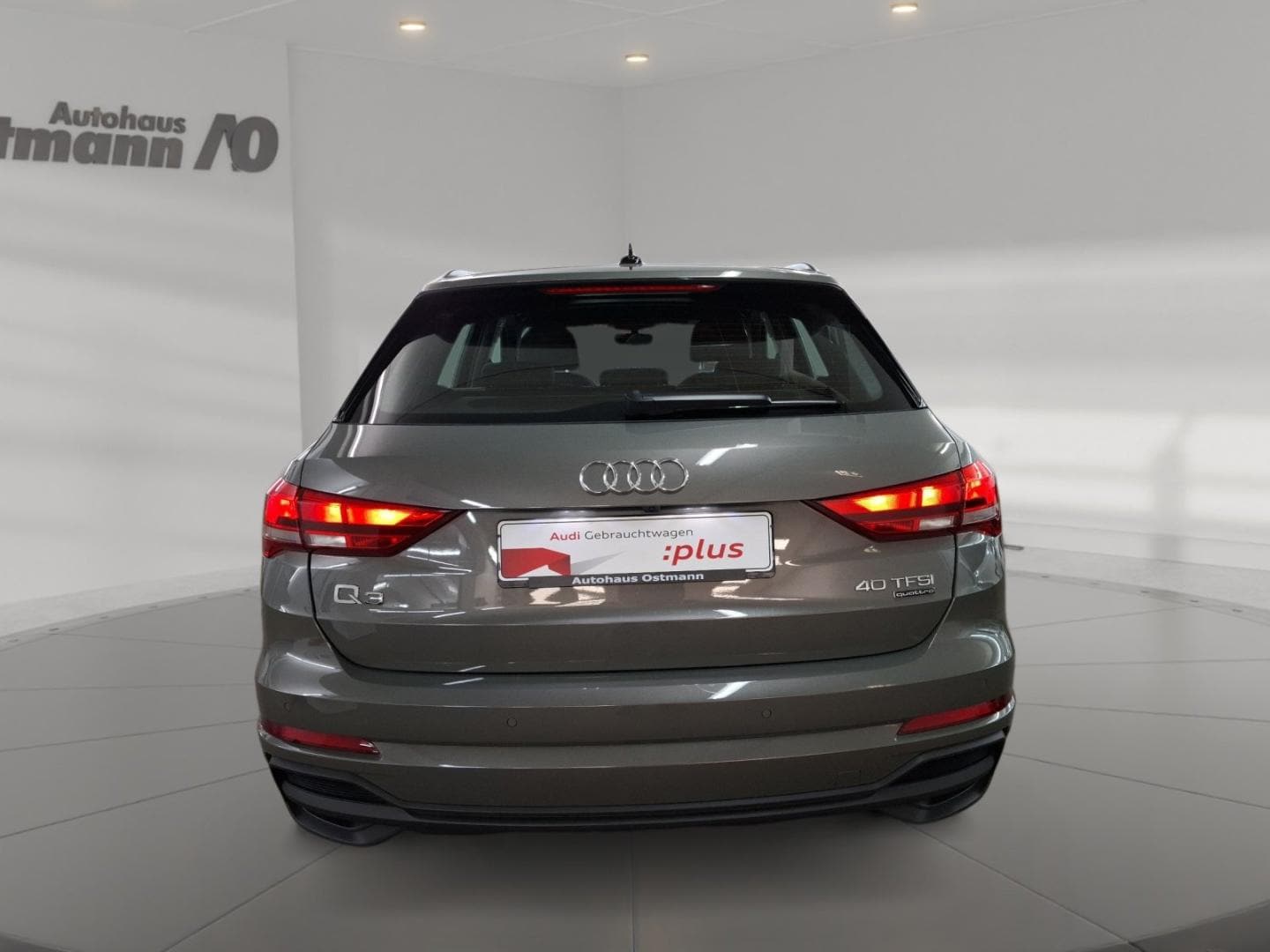 Bild über Audi Q3 TFSI quattro 140 kW S tronic - für weitere Informationen kontaktieren Sie den Audi Partner