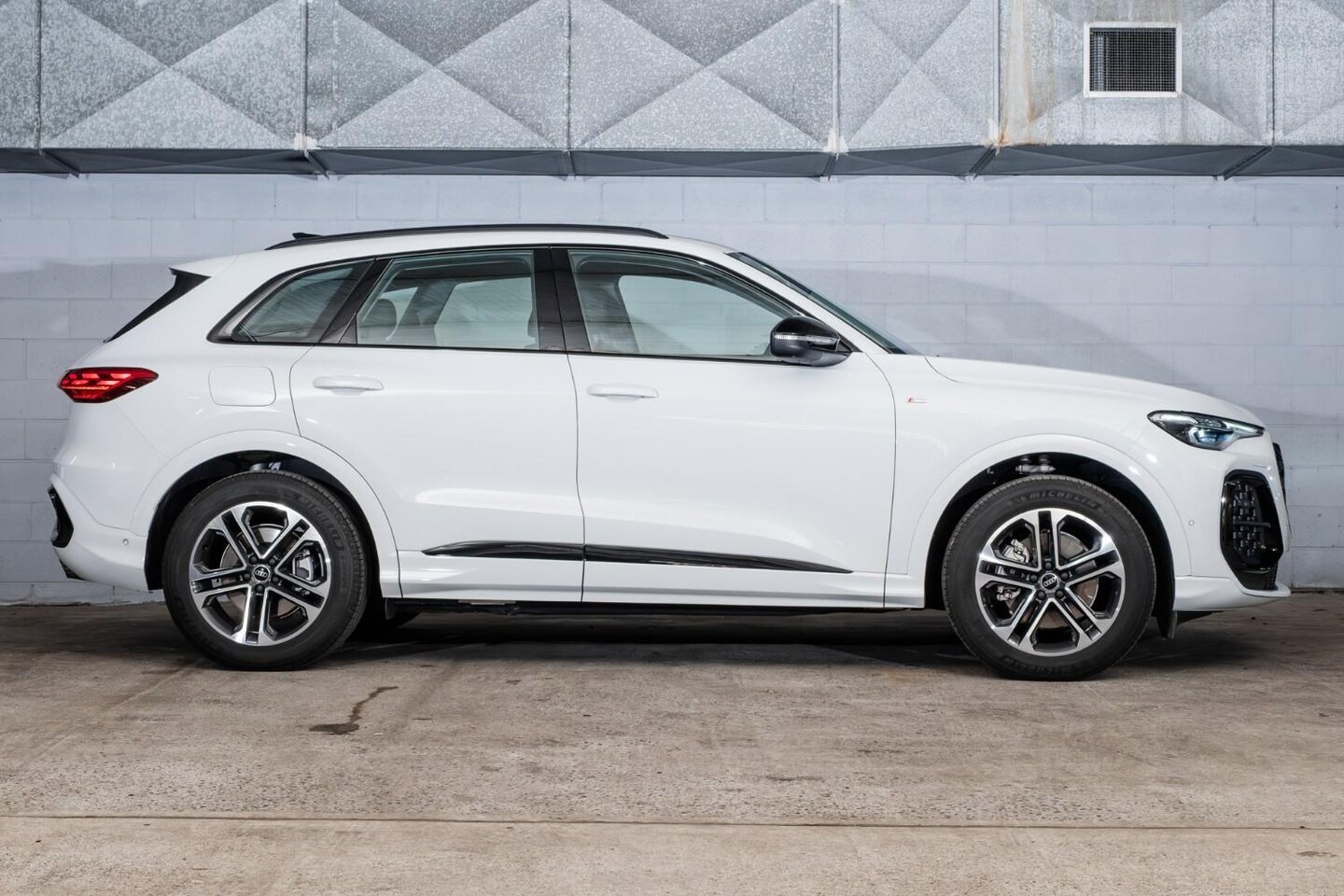 Image about Audi Q5 SUV TFSI 150 kW
