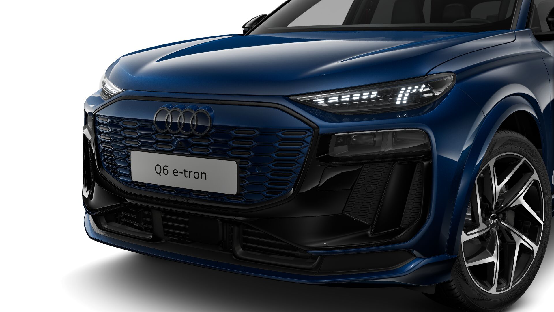 Image about Audi Q6 SUV e-tron e-tron quattro