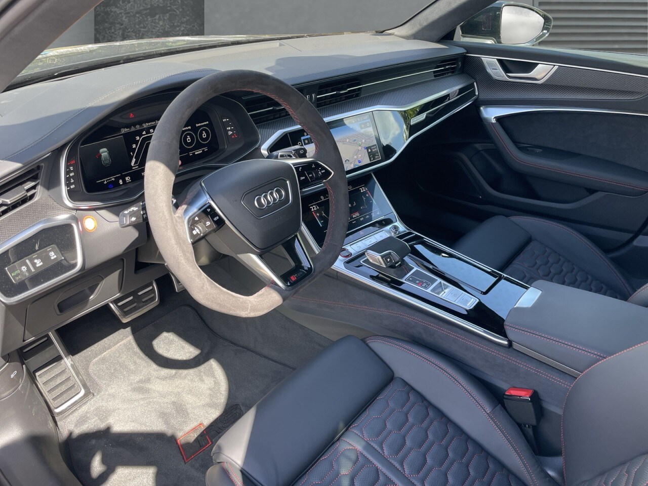 Image about Audi RS 6 Avant TFSI quattro tiptronic