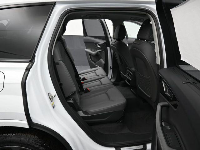2026 Audi Q7 Premium Plus - Photo 13