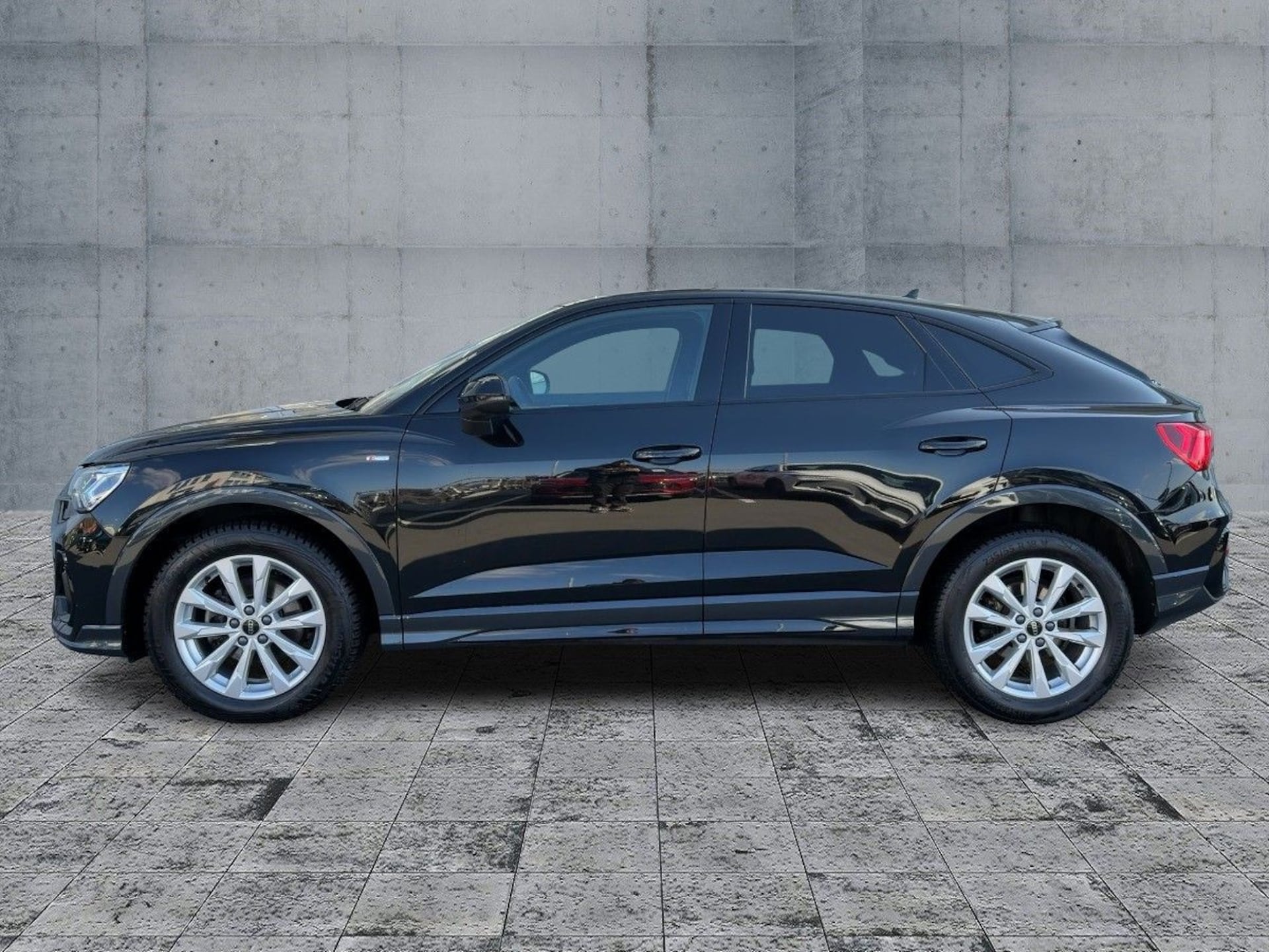Audi Q3 Sportback S line