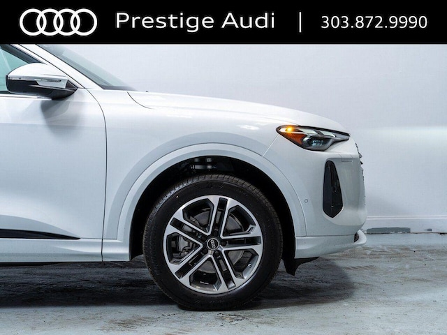 2025 Audi Q5 Premium - Photo 12