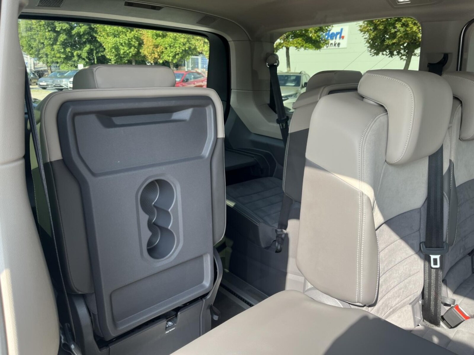 Volkswagen Multivan Langversion – Bild 10