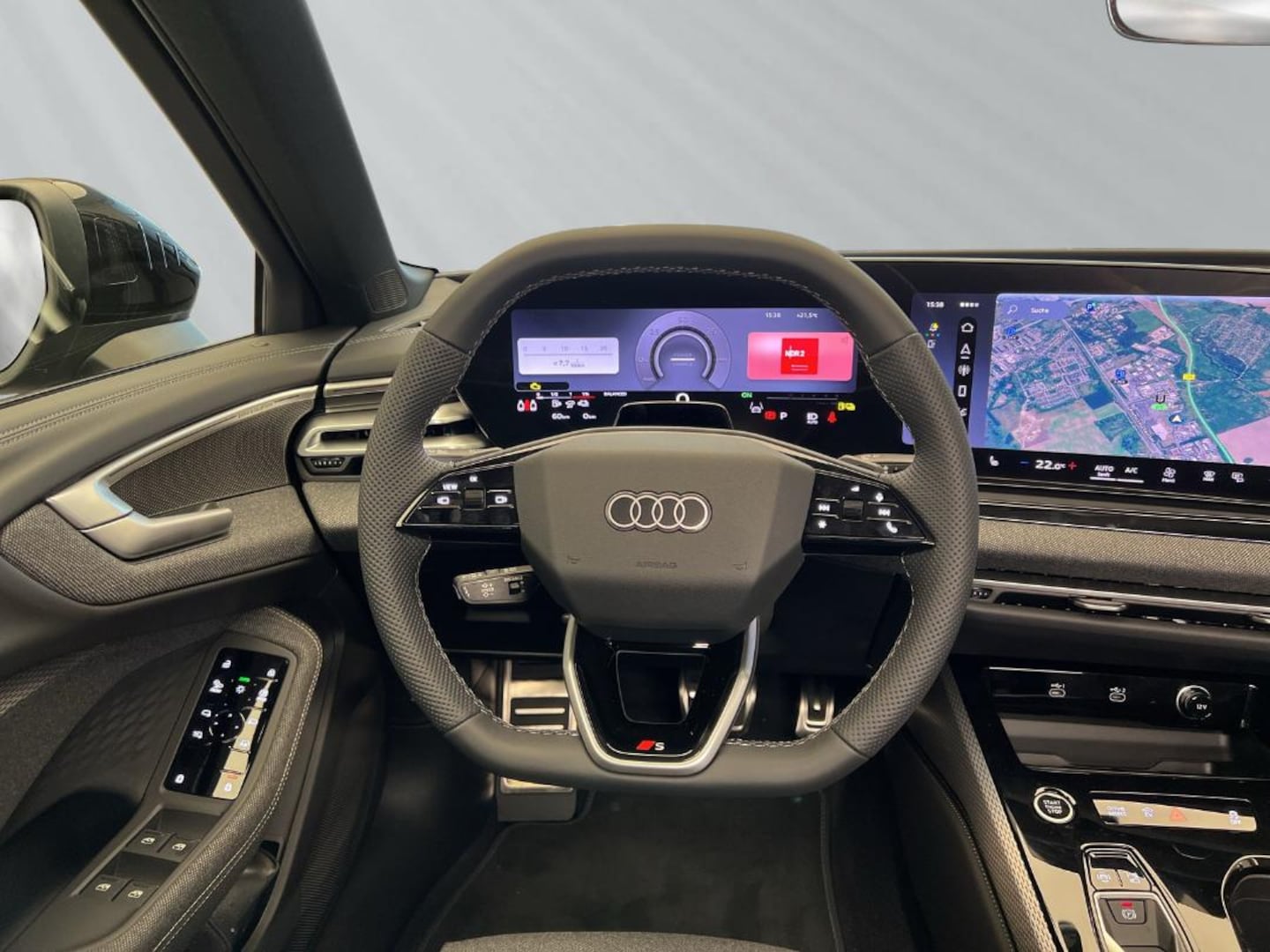 Bild über Audi A5 Limousine e-hybrid e-hybrid quattro 220 kW S tronic - für weitere Informationen kontaktieren Sie den Audi Partner