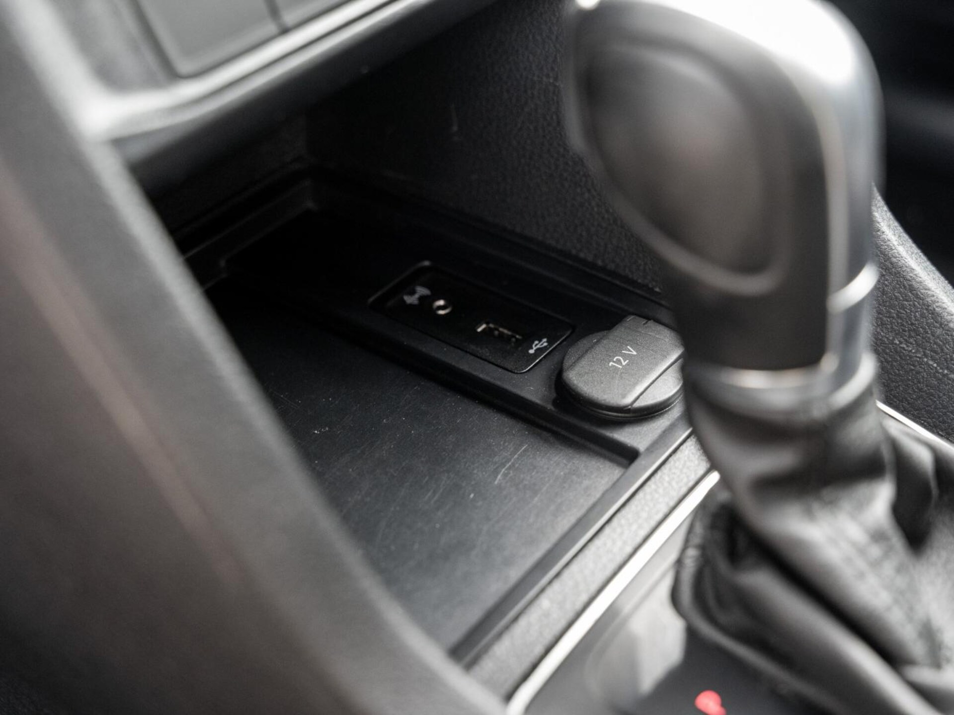 Volkswagen Caddy Maxi Kasten Basis-Modell