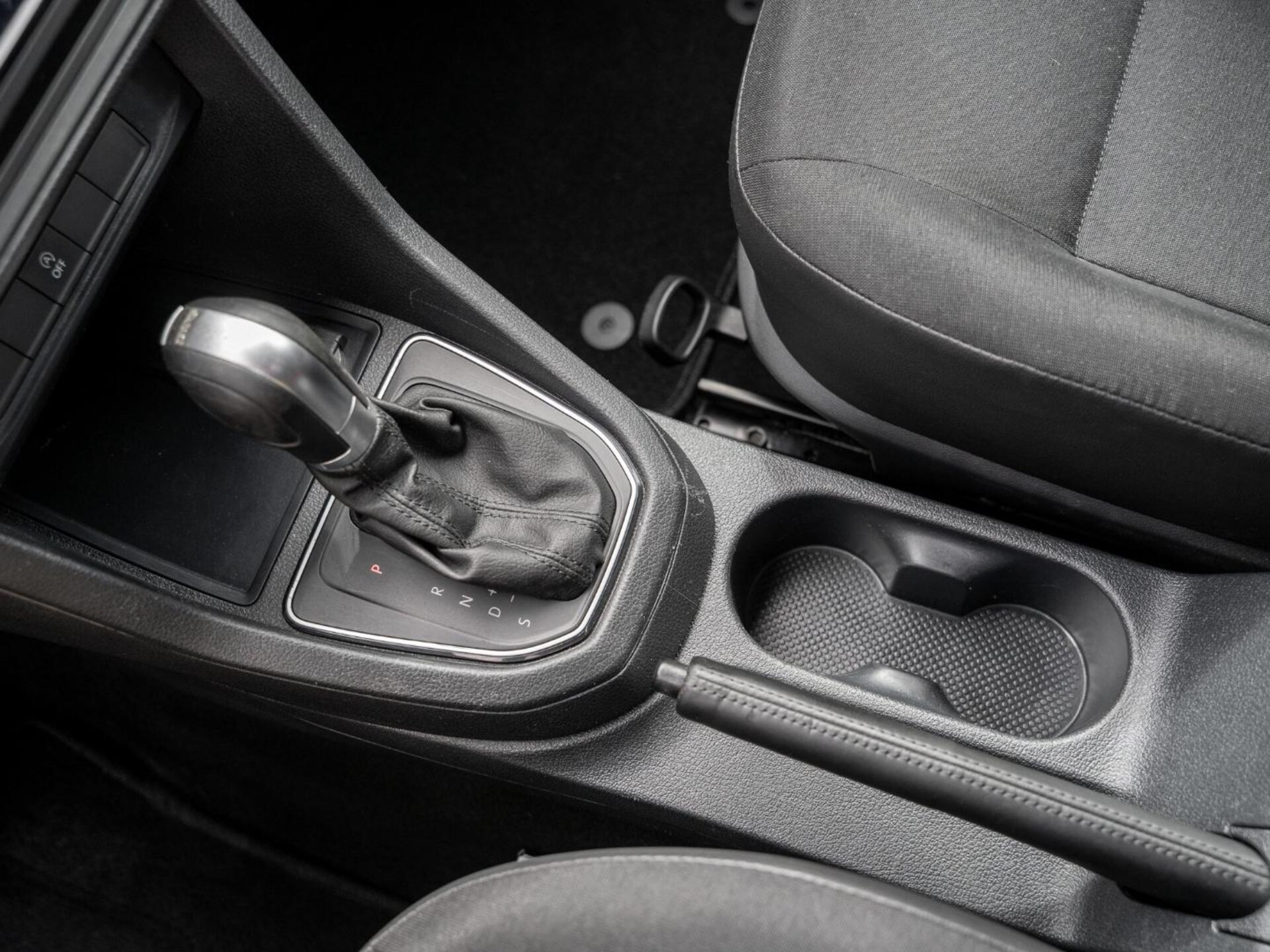 Volkswagen Caddy Maxi Kasten Basis-Modell