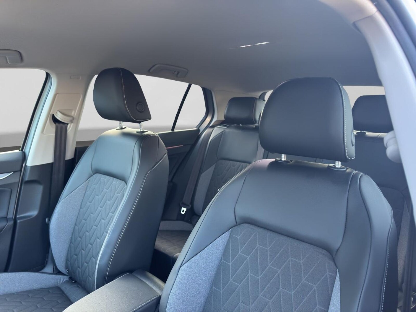 Volkswagen Golf – Bild 18