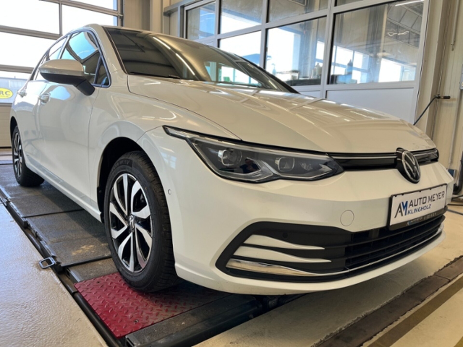 Volkswagen Golf Active