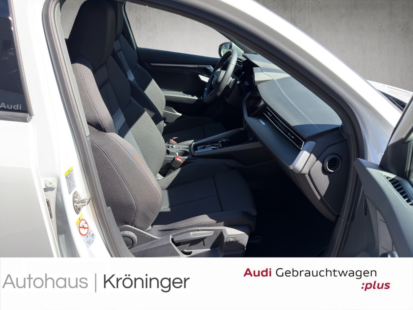 Bild über Audi A3 Limousine 35 TDI S tronic - für weitere Informationen kontaktieren Sie den Audi Partner