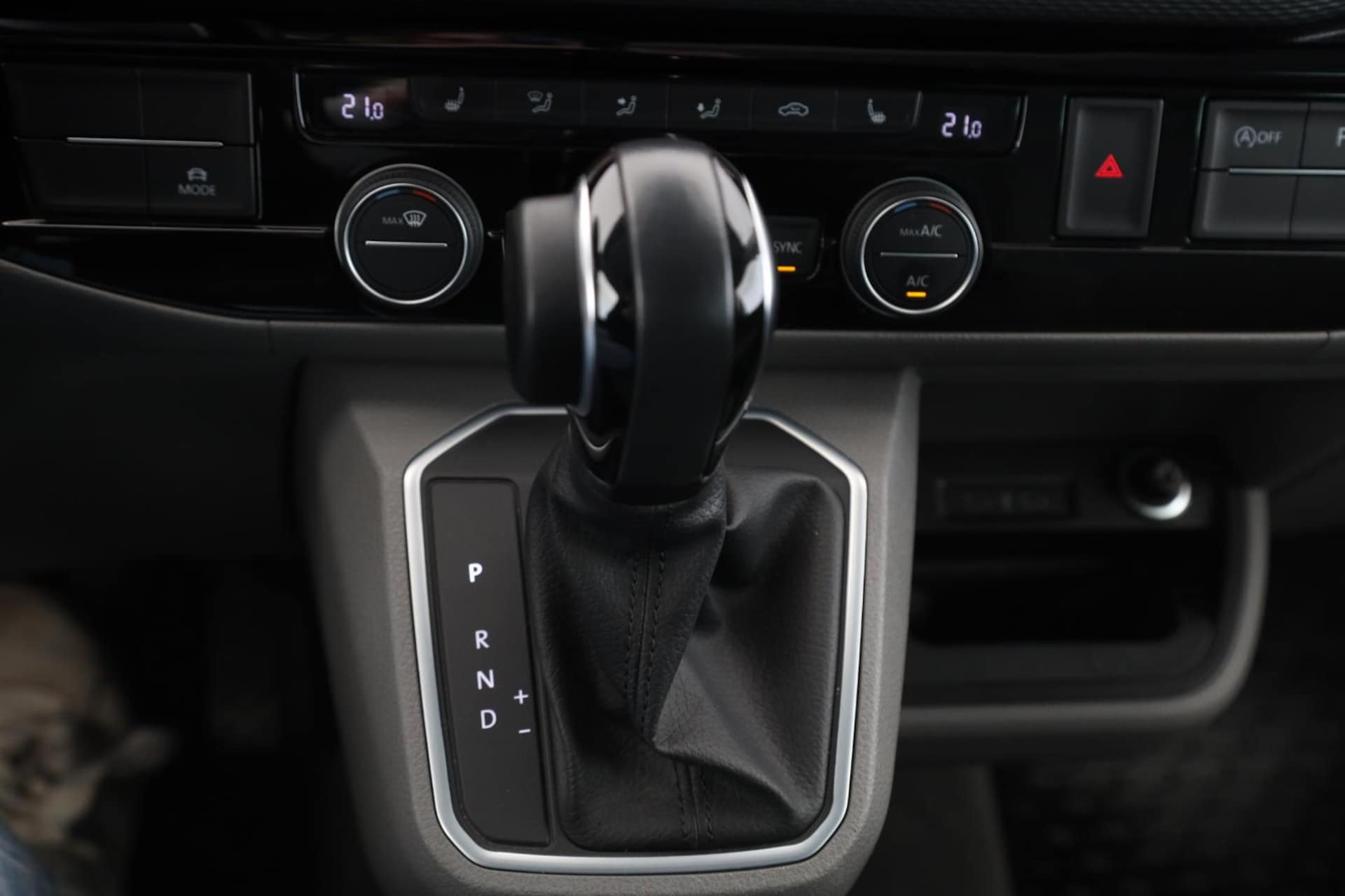 Volkswagen T6.1 California Ocean