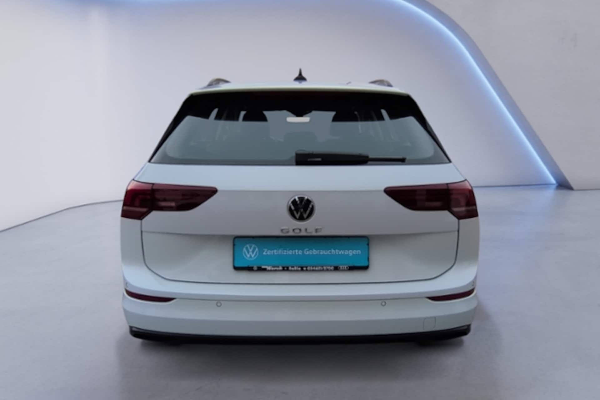 Volkswagen Golf Variant Life