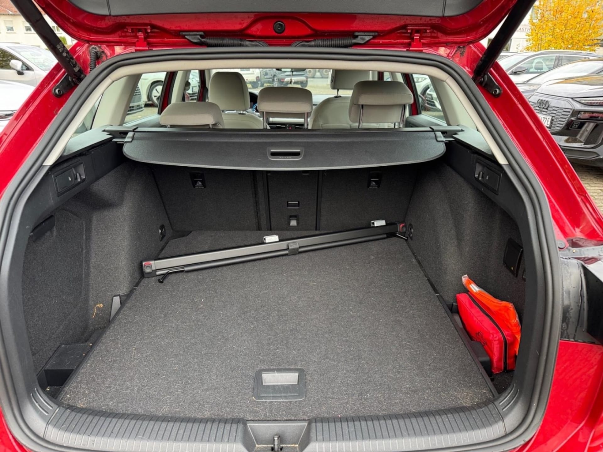 Volkswagen Golf Variant Life
