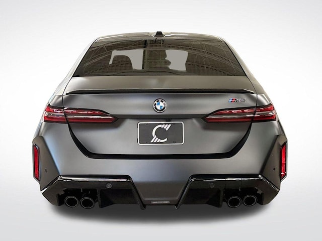 2025 BMW M5