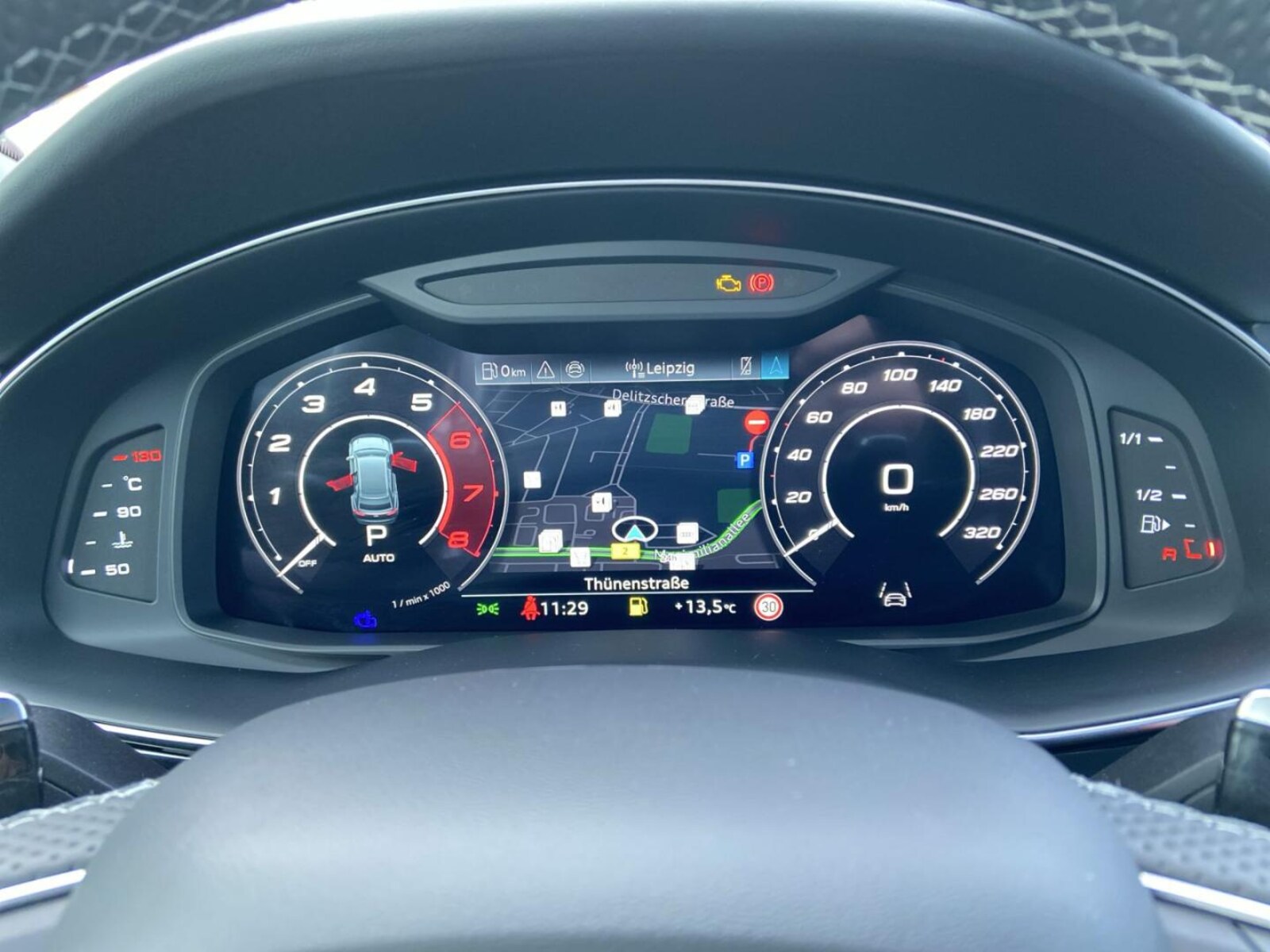 Audi RS Q8 – Bild 11