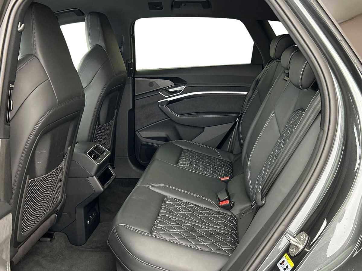Audi e-tron S