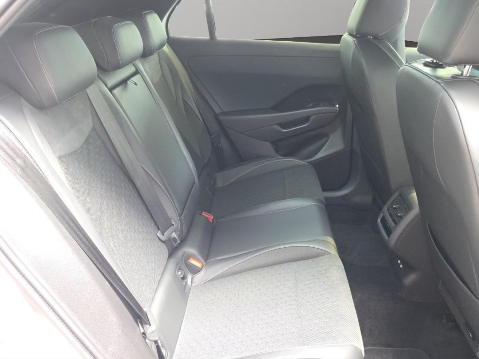 Volkswagen T-Roc – Bild 17